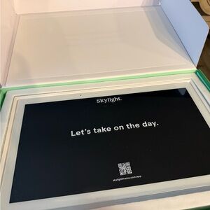 White Digital Photo Frame